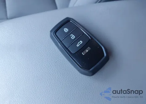 2018 Hyundai Elantra Value Edition z USA, uszkodzony, nr VIN 5NPD84LF9JH357876